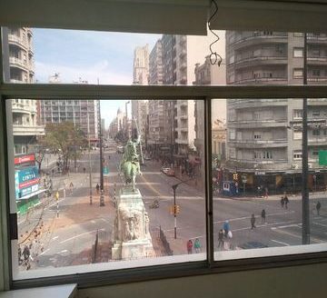 VENTA ESCRITORIOS CORDON  CONSTITUYENTE Y 18 DE JULIO