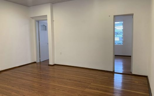 ALQUILER OFICINA SAN JOSE 1337/ 11