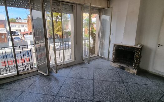 VENTA CASA LA BLANQUEADA MONTE CASEROS y LUIS A. DE HERRERA