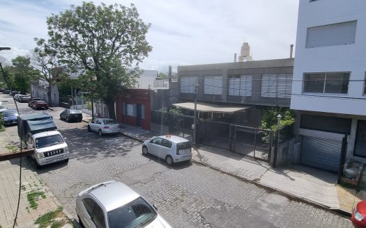 VENTA CASA LA BLANQUEADA MONTE CASEROS y LUIS A. DE HERRERA