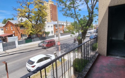 VENTA CASA LA BLANQUEADA MONTE CASEROS y LUIS A. DE HERRERA