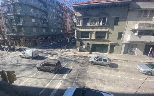 CENTRO – YI esquina MERCEDES