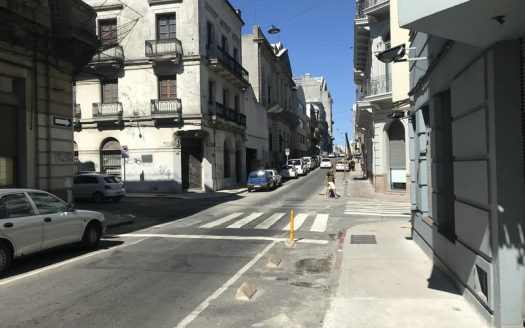 VENTA ESCRITORIO EN EL CORAZON DE LA CIUDAD VIEJA-BANCARIA y PROFESIONAL