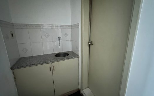 VENTA ESCRITORIO EN EL CORAZON DE LA CIUDAD VIEJA-BANCARIA y PROFESIONAL