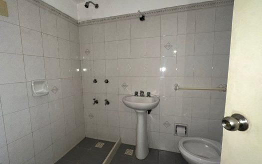 VENTA ESCRITORIO EN EL CORAZON DE LA CIUDAD VIEJA-BANCARIA y PROFESIONAL