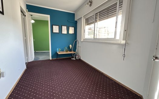 VENTA CASA EN MALVIN 5 DORMITORIOS – AVDA. LEGRAND ESQUINA AMAZONAS