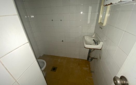 VENTA ESCRITORIO – FLORIDA y SORIANO