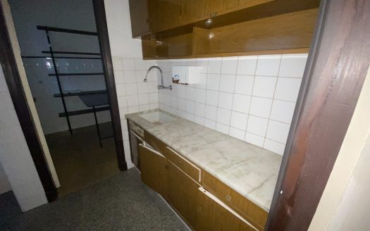 VENTA ESCRITORIO – FLORIDA y SORIANO