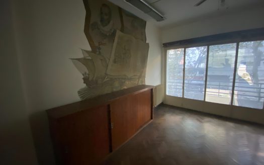 VENTA ESCRITORIO – FLORIDA y SORIANO