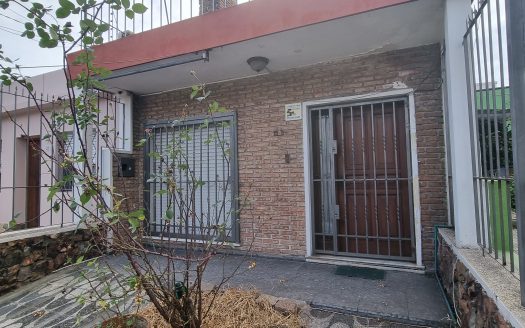VENTA CASA 4 DORMITORIOS EN ATAHUALPA -PRADO CON COCHERA- REGIMIENTO 9