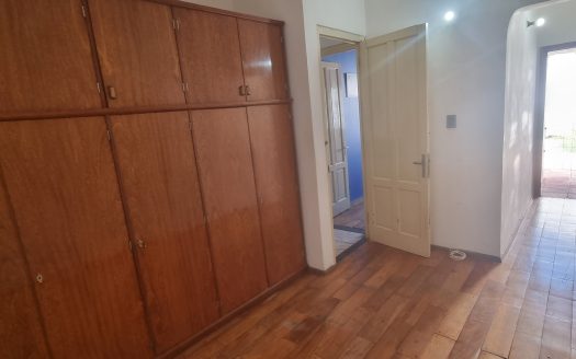 VENTA CASA POCITOS NUEVO-BUCEO 3 dormitorios con garaje . próximo Montevideo Shopping