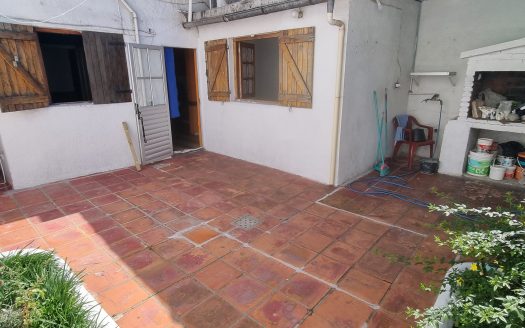 VENTA CASA POCITOS NUEVO-BUCEO 3 dormitorios con garaje . próximo Montevideo Shopping