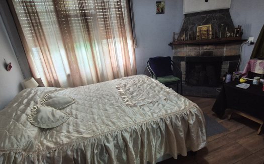 VENTA CASA 2/3 DORMITORIOS EN PASO CARRASCO – EDUARDO ACEVEDO y CNO.CARRASCO