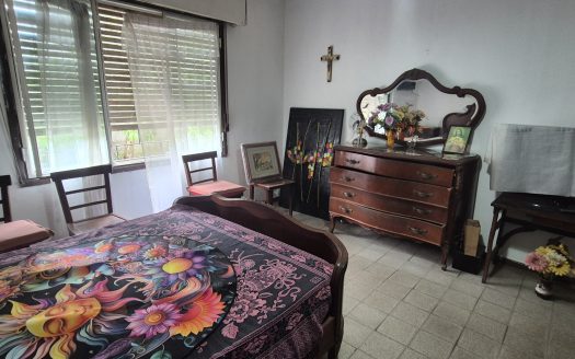 VENTA CASA 2/3 DORMITORIOS EN PASO CARRASCO – EDUARDO ACEVEDO y CNO.CARRASCO