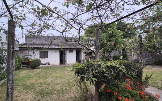 VENTA CASA 2/3 DORMITORIOS EN PASO CARRASCO – EDUARDO ACEVEDO y CNO.CARRASCO