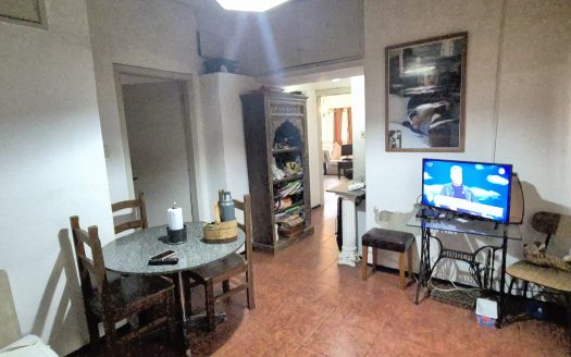 VENTA CASA EN POCITOS NUEVO CON RENTA- 2 DORMITORIOS
